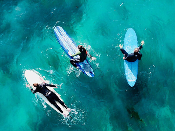 Waarom starten met een grotere surfplank essentieel is voor beginners